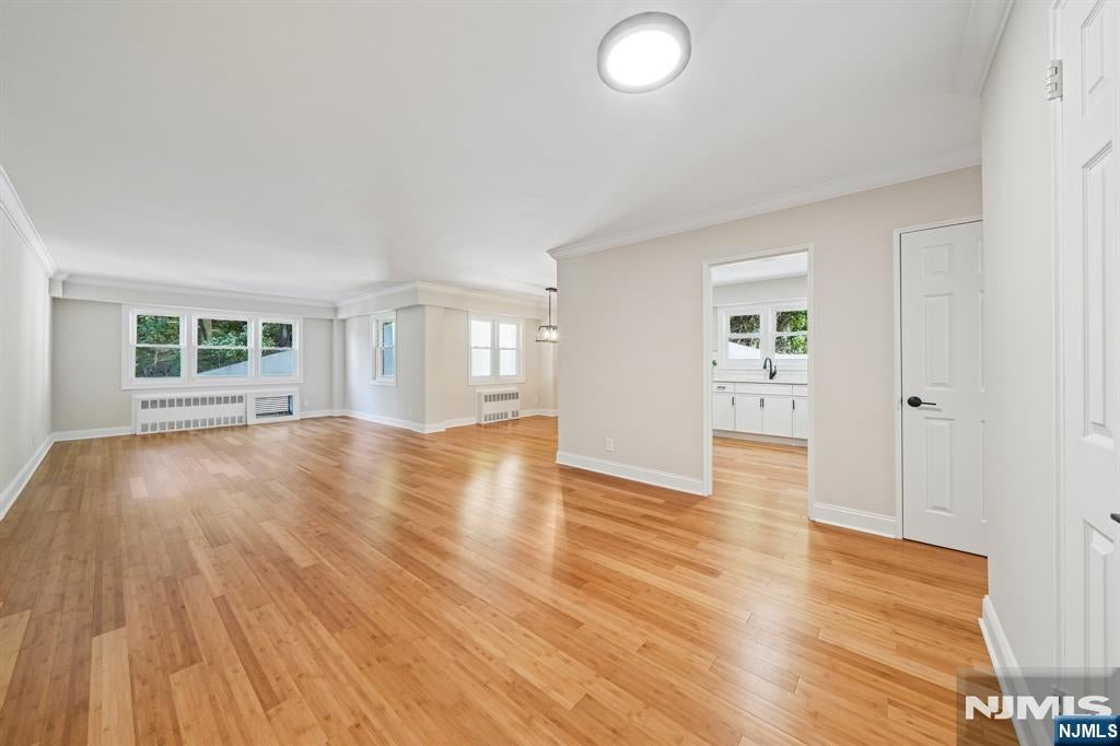 415 Claremont Avenue 1G