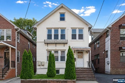 244 Slocum Way Fort Lee NJ 07024