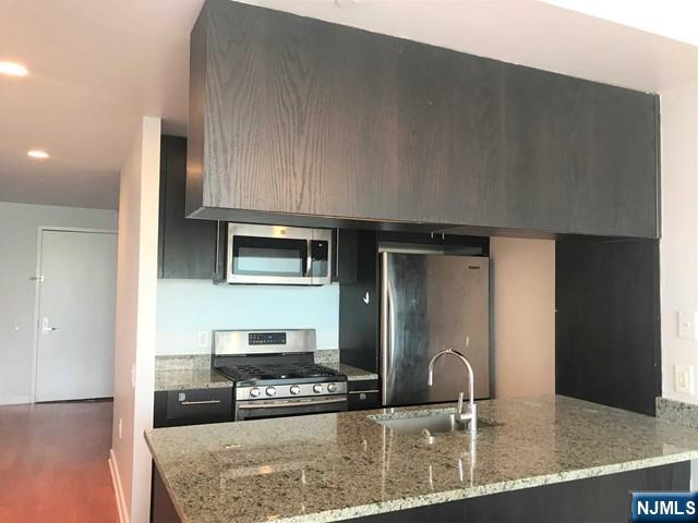 1611 Hudson Park