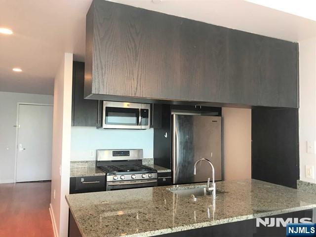 1611 Hudson Park