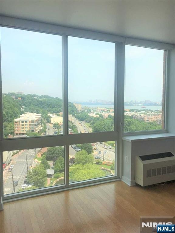 1611 Hudson Park