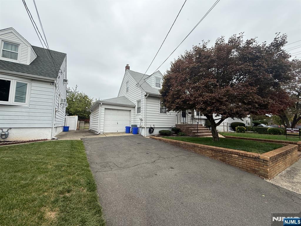 344 10th Street