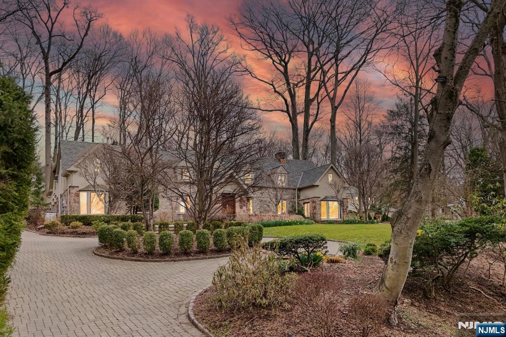 67 Forest Road