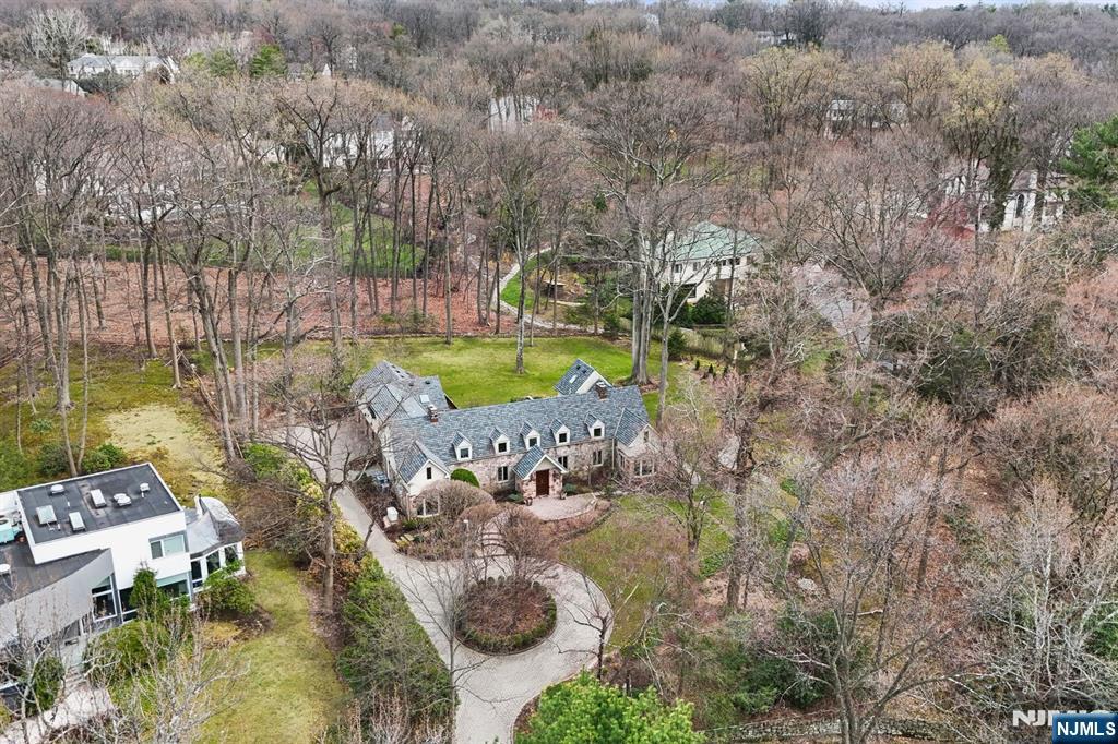 67 Forest Road