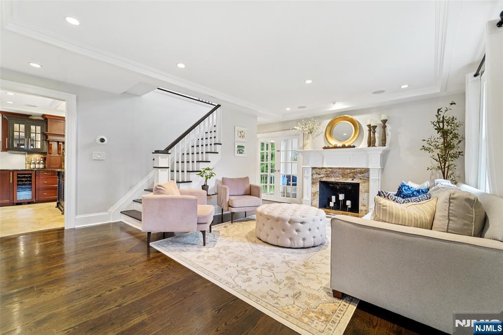 789 Woodland Avenue