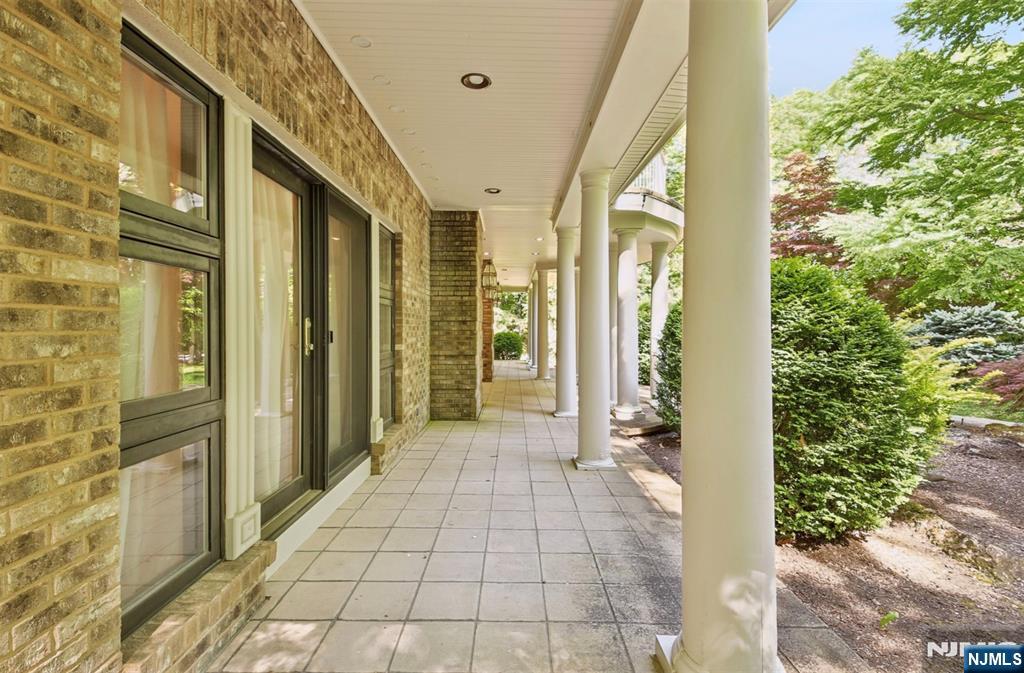 830 Shore Drive