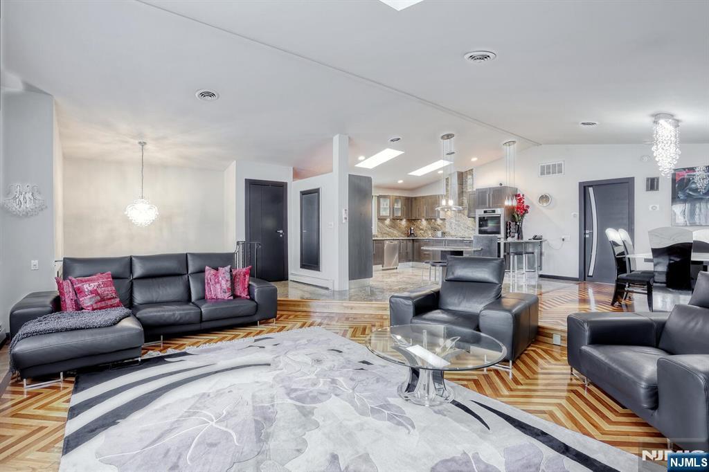 13-15 Rose Place