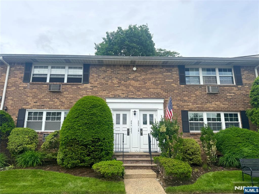 20 Maple Street 20