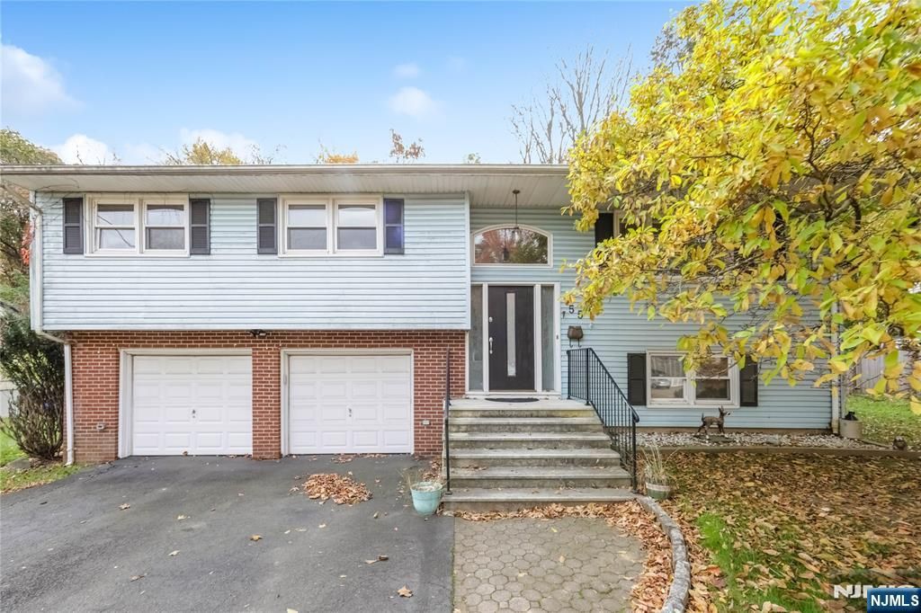 Photo of 55 Carlson Court, Closter, NJ 07624 (MLS # 25038811)