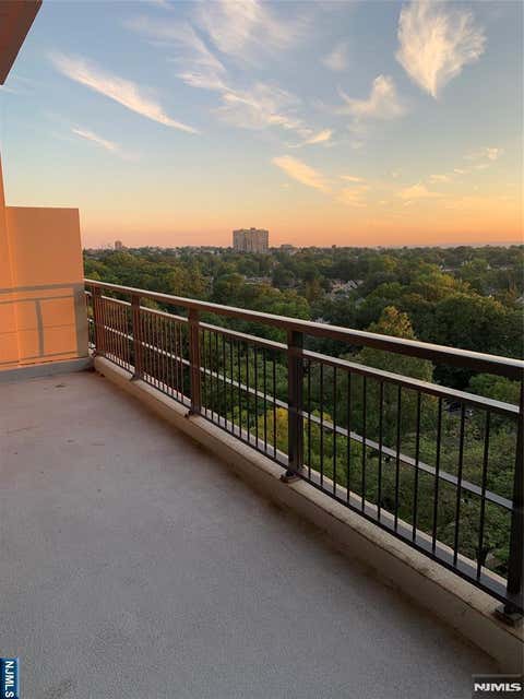 Photo of 1 Horizon RD #1219, Fort Lee, NJ 07024 (MLS # 26022344)