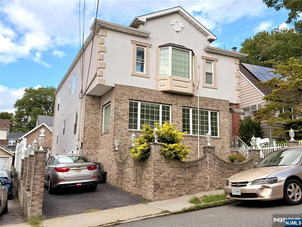 51 Fairview Avenue