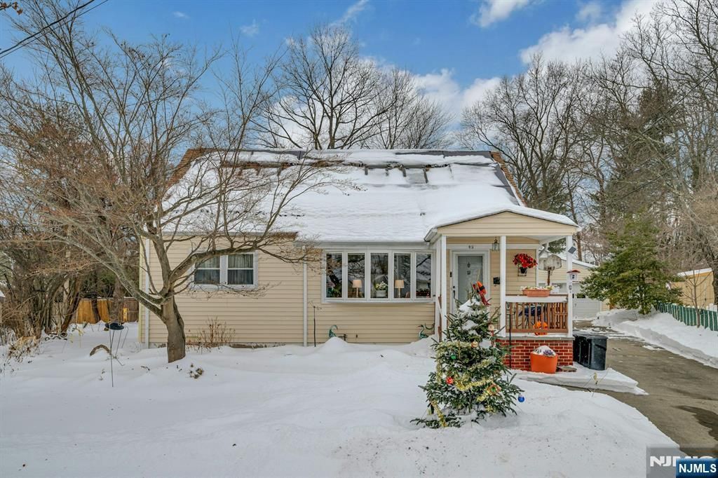 Photo of 45 Wells Court, Bloomfield, NJ 07003 (MLS # 26003433)