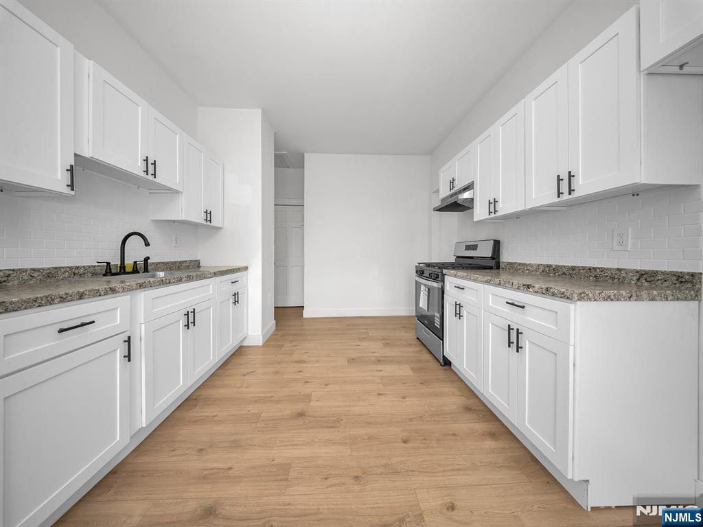 Belleville, New Jersey 07109, United States, 2 Bedrooms Bedrooms, ,1 BathroomBathrooms,Residential,Active,227225