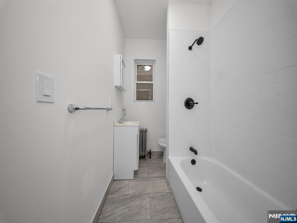 Belleville, New Jersey 07109, United States, 2 Bedrooms Bedrooms, ,1 BathroomBathrooms,Residential,Active,227225