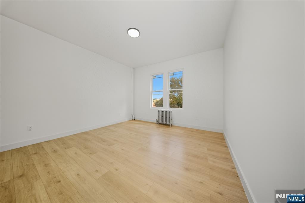 Belleville, New Jersey 07109, United States, 2 Bedrooms Bedrooms, ,1 BathroomBathrooms,Residential,Active,227225