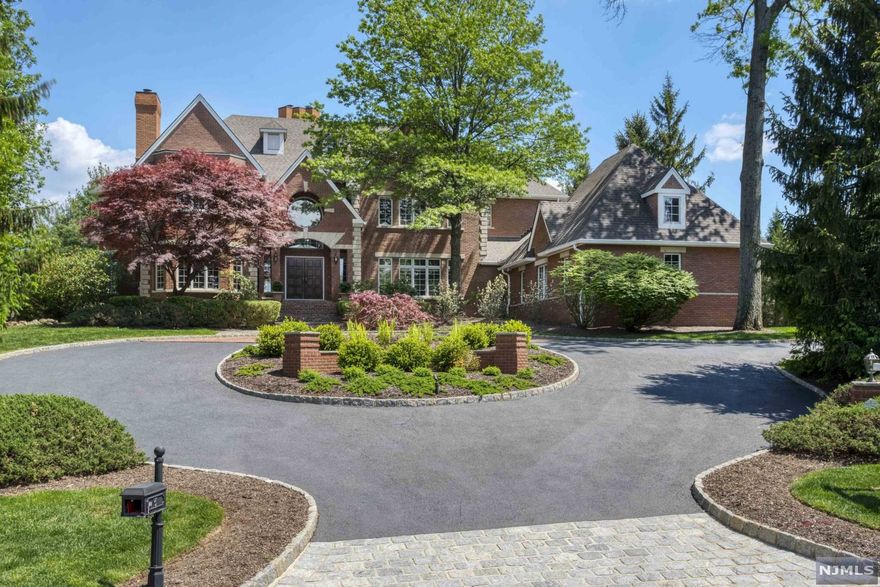 Elegantly renovated 6 bedroom estate in prestigious Bel Air featuring the finest of finishes and modern amenities. Newly installed whole house air purification, humidification and water filtration systems; updated Control4 home automation and legacy Bang & Olufsen integrated music systems; 5 full, 2 half tastefully updated baths; modernized kitchen with Poggenpohl cabinetry, phyllite stone counters, glass-tiled backsplash and new JennAir/Sub-Zero appliance package; first floor en-suite, laundry room, library and butler's pantry; newly finished basement with full modern bath; NEW roof, gutters, leaders, HVAC, attic fan, gas fireplace inserts, irrigation system, DCS grill and much more. Located on a cul-de-sac in close proximity to houses of worship and upscale shopping/dining. Just 20 miles to NYC!