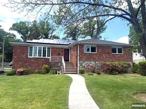 Photo of 34 Marjorie Ter, Englewood Cliffs, NJ 07632 (MLS # 26019625)