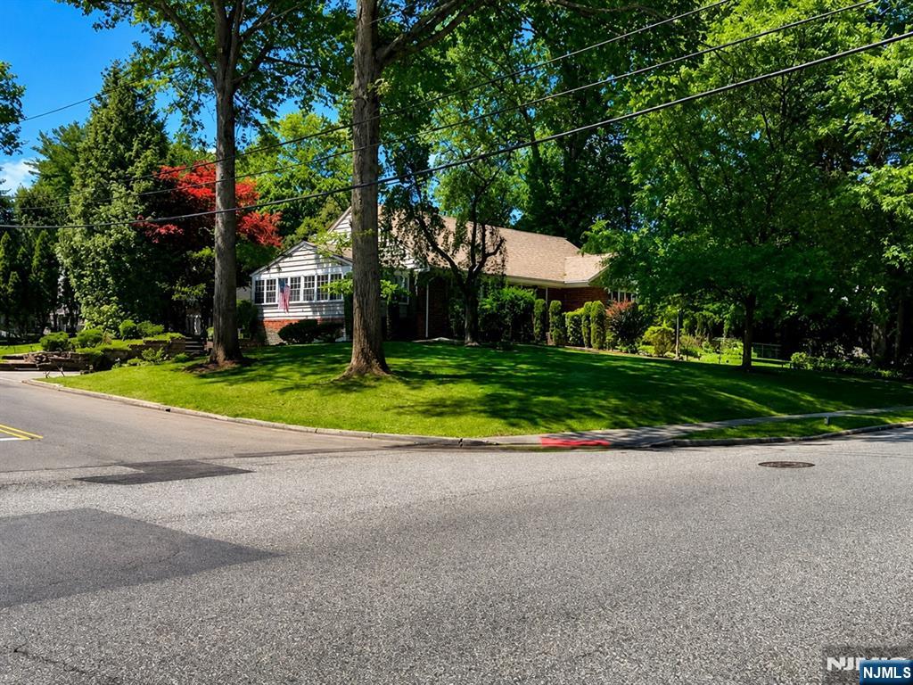 72 Foster Road