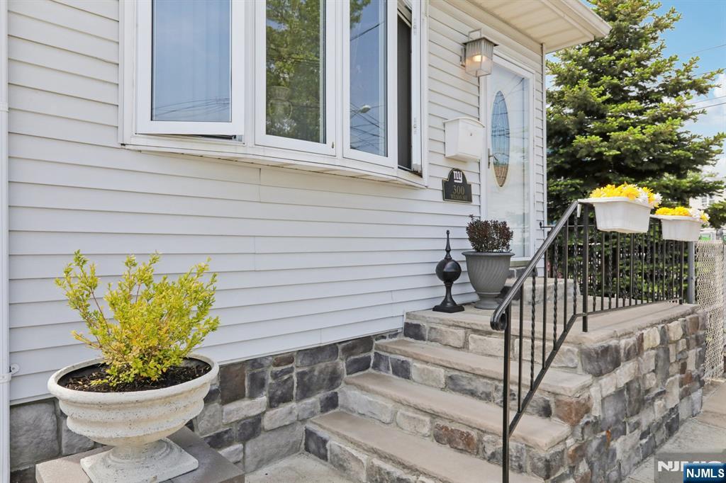 300 Wilson Avenue
