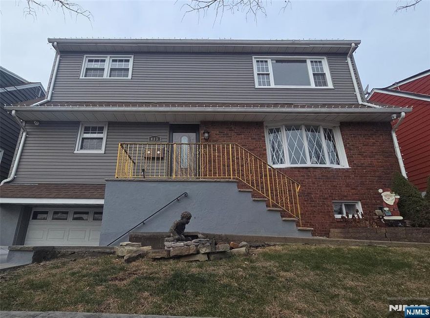 Welcome to this beautiful, bright, spacious move in ready 3 bedroom apartment located on the 2nd floor of owner occupied residential neighborhood. Features a newly renovated bathroom, in unit washer and dryer and a large bright living room with hardwood floors overlooking the scenic view of New York city. Minutes away from shopping center, schools, restaurants and highways. Nothing to do but move right in!