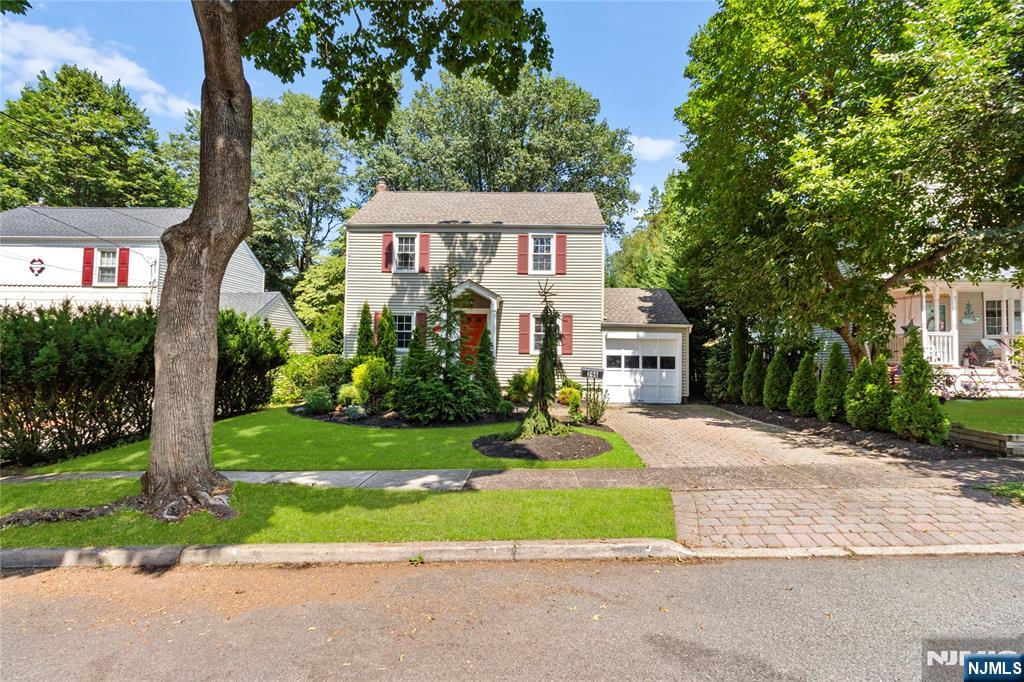 296 Wales Avenue