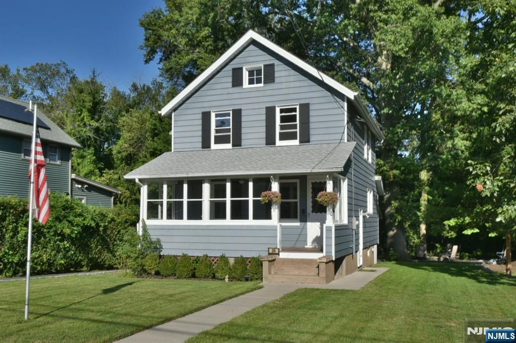Photo of 36 Hines Avenue, Mahwah, NJ 07430 (MLS # 25037687)