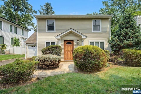 Photo of 86 Hazelton Terrace, Tenafly, NJ 07670 (MLS # 26034937)
