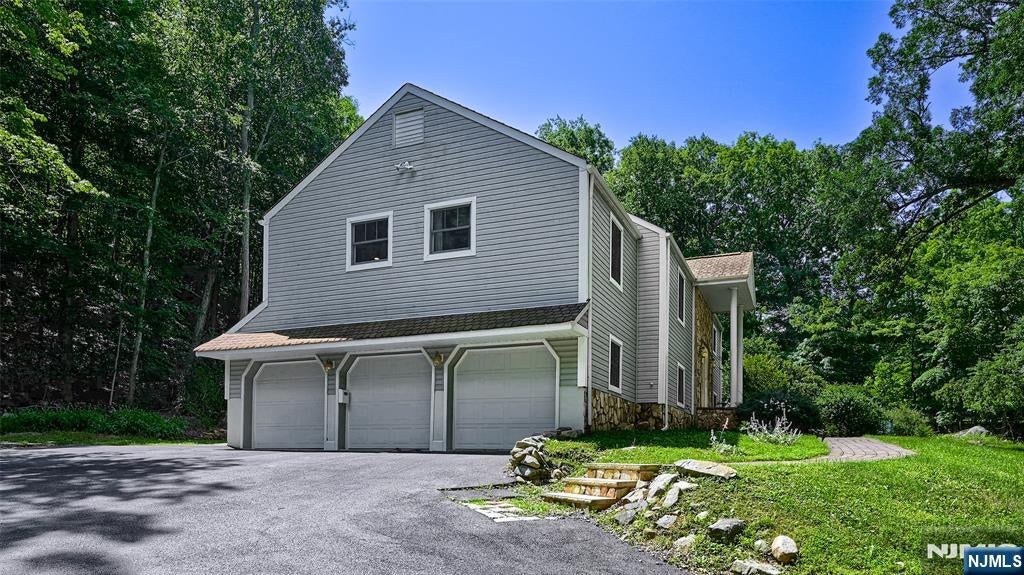 460 Laurel Lane