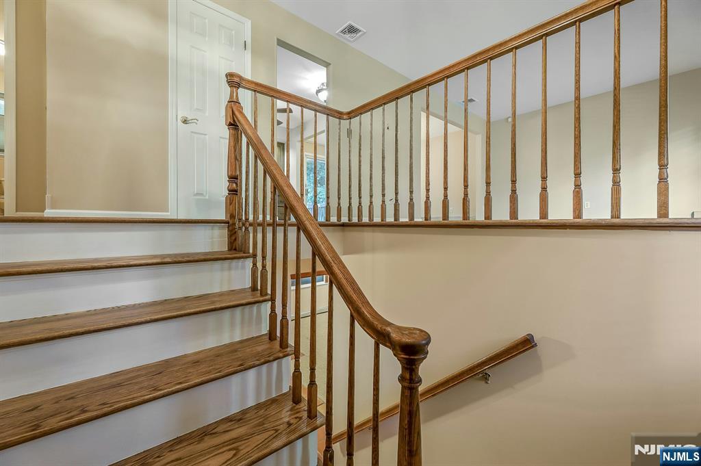112 Moffatt Road