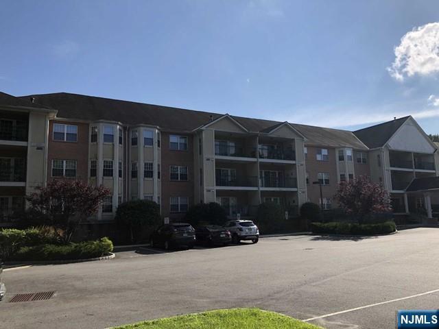 401 Dercole Court 319