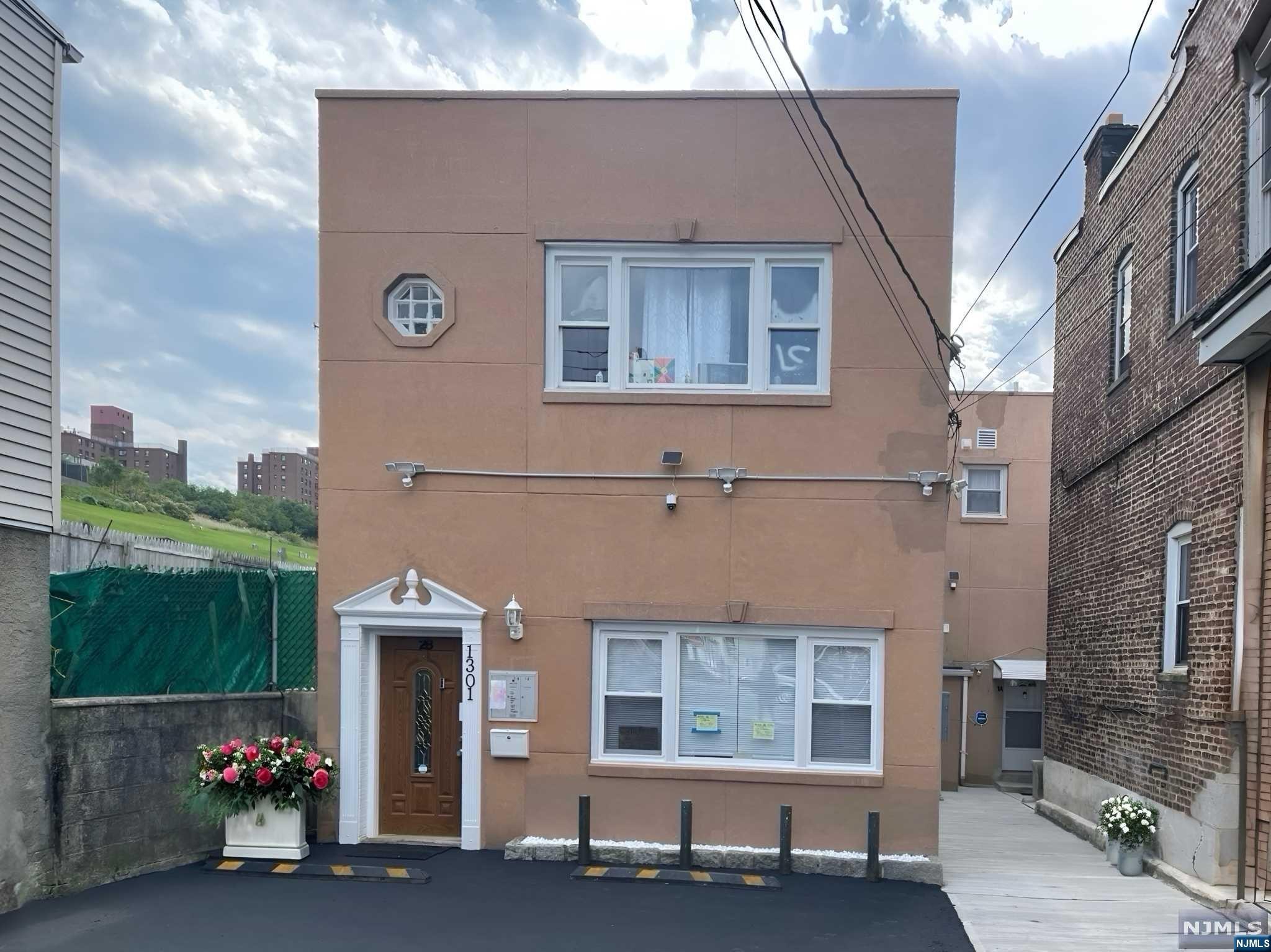 Rental Property at 1301 43rd 1C, North Bergen, New Jersey - Bedrooms: 3 
Bathrooms: 1 
Rooms: 6  - $2,900 MO.