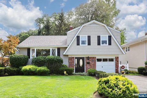 442 Henley Avenue New Milford NJ 07646