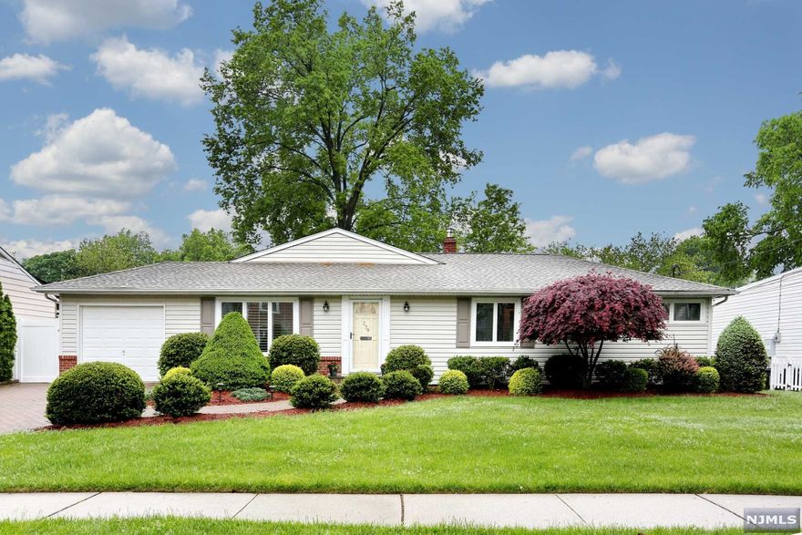 Beautifully maintained and updated expanded ranch on pretty residential street. Features include a bright LR that opens to a large dine in kitchen/family room addition with vaulted ceiling, generous primary suite, first floor laundry, Andersen windows throughout, newly installed hardwood floors, all new paint, new two zone hw boiler, new roof, newer chimney liner, ample closet space, recessed lighting and more. River Edge is known for its sought after schools, easy NYC commute and terrific parks.