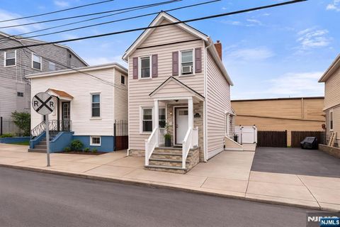 Photo of 76 Holmes Street, Belleville, NJ 07109 (MLS # 26006669)