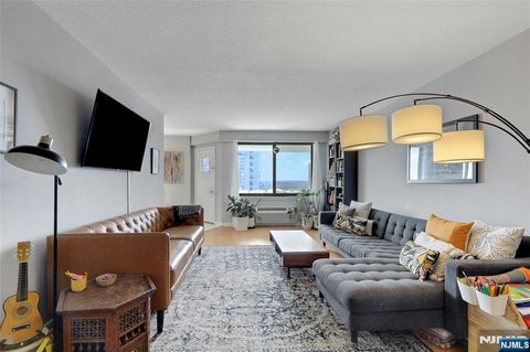 Photo of 307 Prospect Avenue #14I, Hackensack, NJ 07601 (MLS # 26004425)