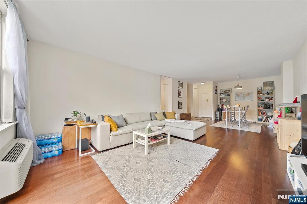 100 Grand Cove Way 5H