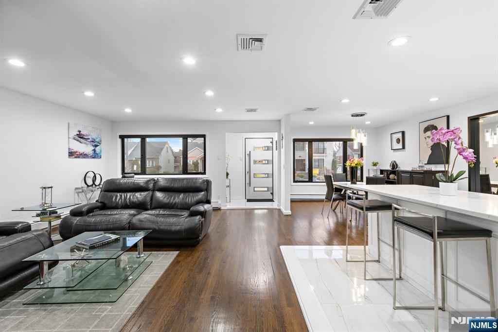 1061 Glen Road