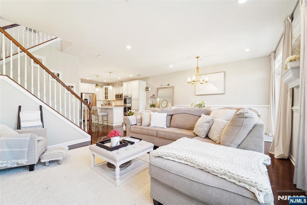 6 Masterson Court