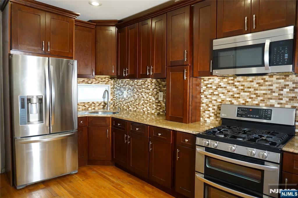 Rental Property at 247 Mount Prospect Ave, Newark, New Jersey - Bedrooms: 5 
Bathrooms: 2 
Rooms: 8  - $4,500 MO.