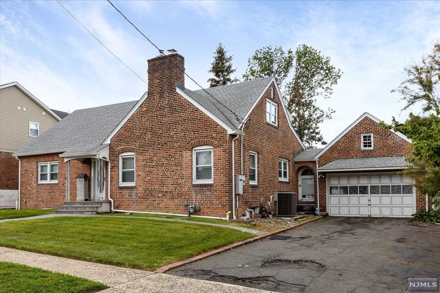 Located on a 75x150 lot this home is perfect for someone looking to build equity into their home. This home is not finished, the second floor is 2 bedrooms and a full bath but just the shell it needs to be finished. When complete the home will be 4 bedrooms 3 full baths 3 fireplaces with a finished basement. Home finished can be worth 650k. Buyers need to be Cash, 203k loan or Fannie Mae homestyle loans only.