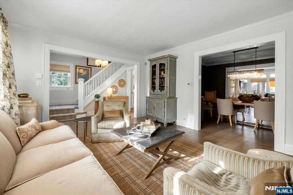 Photo of 510 Sicomac Avenue, Wyckoff, NJ 07481 (MLS # 25040243)