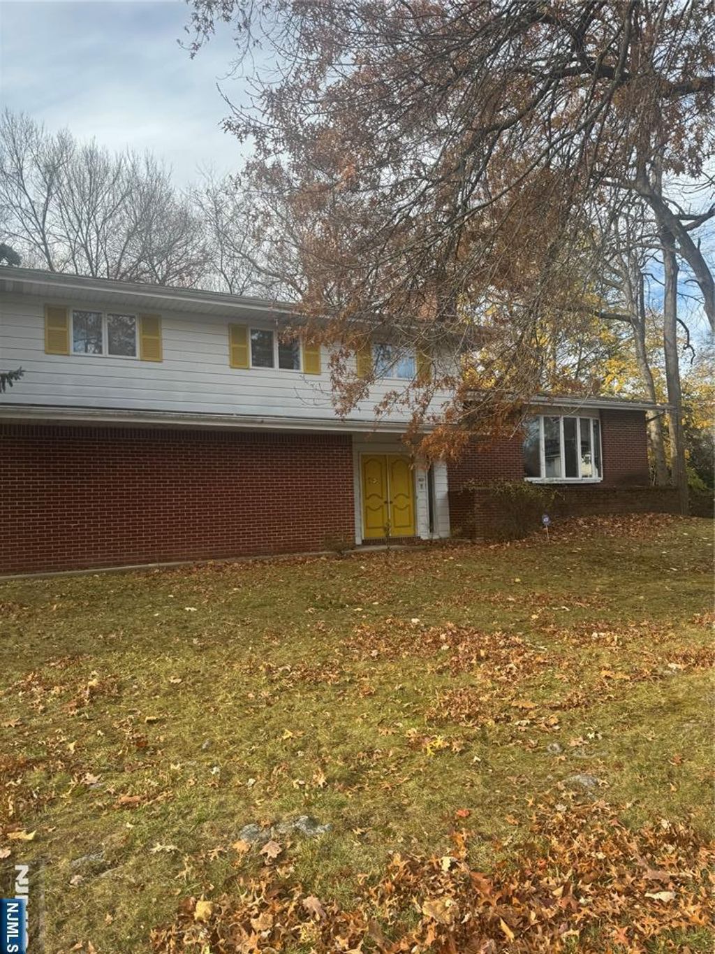 Photo of 72 Oak Street, Englewood, NJ 07631 (MLS # 25039039)