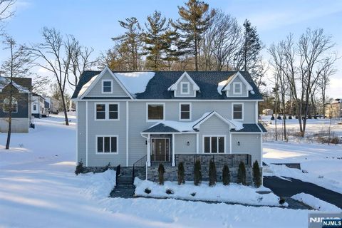 29 Eagles Nest Terrace West Milford NJ 07480