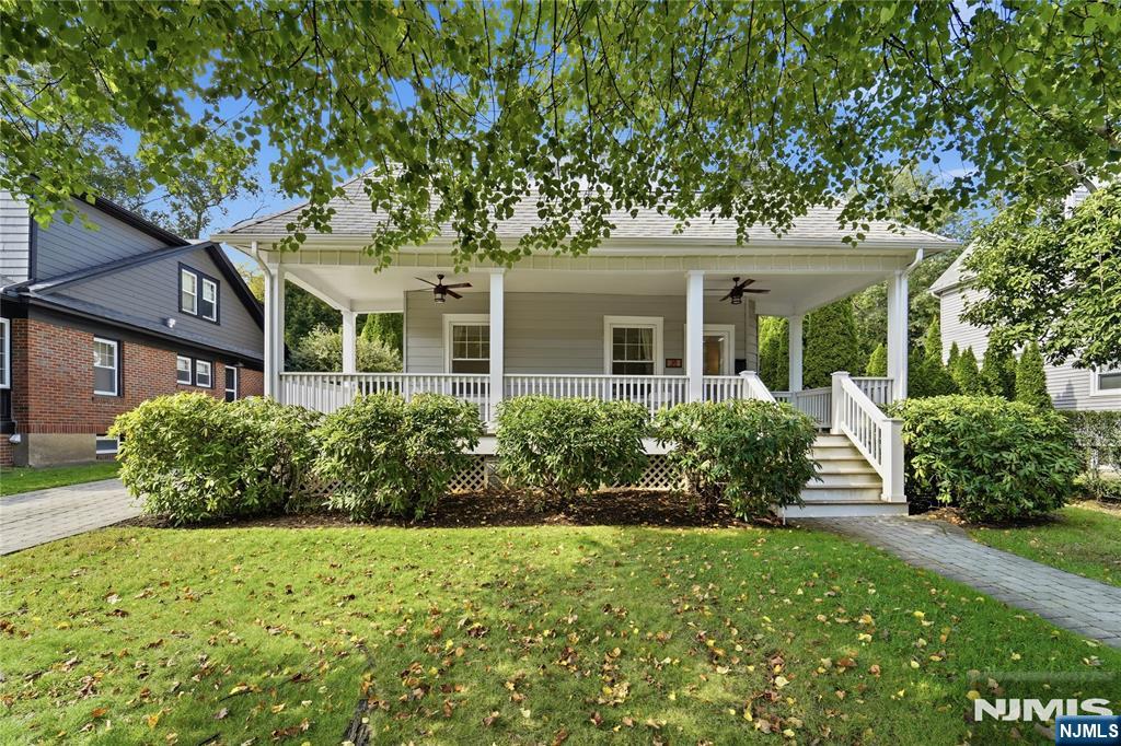 38 Forest Avenue