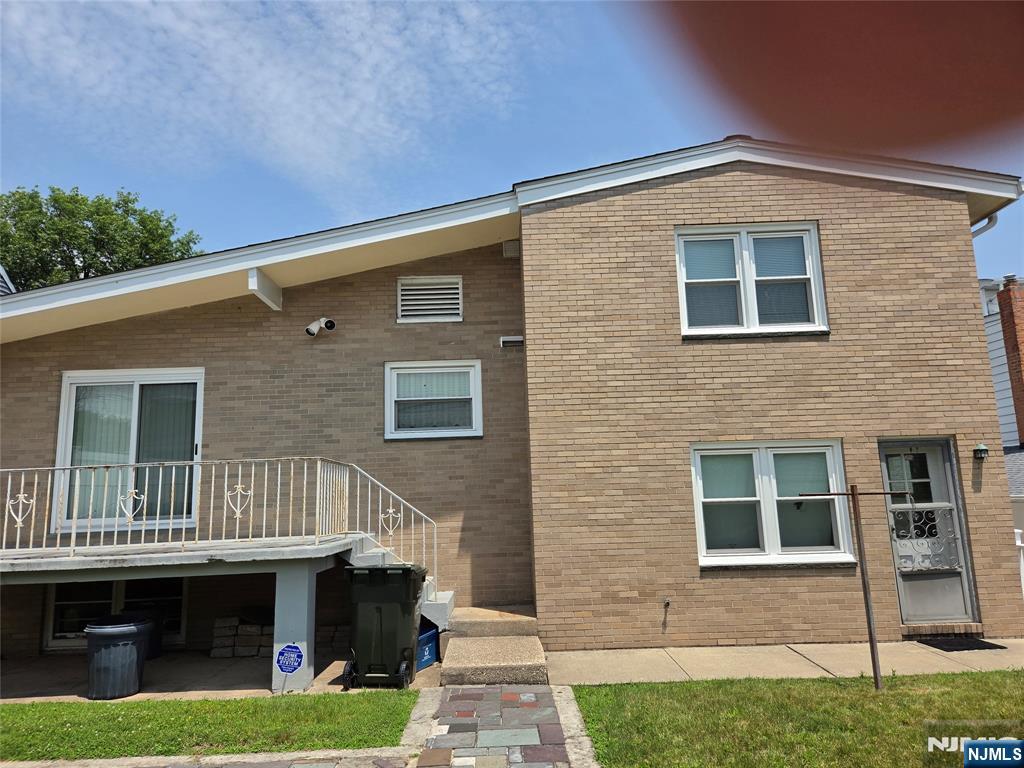 77 Columbia Avenue