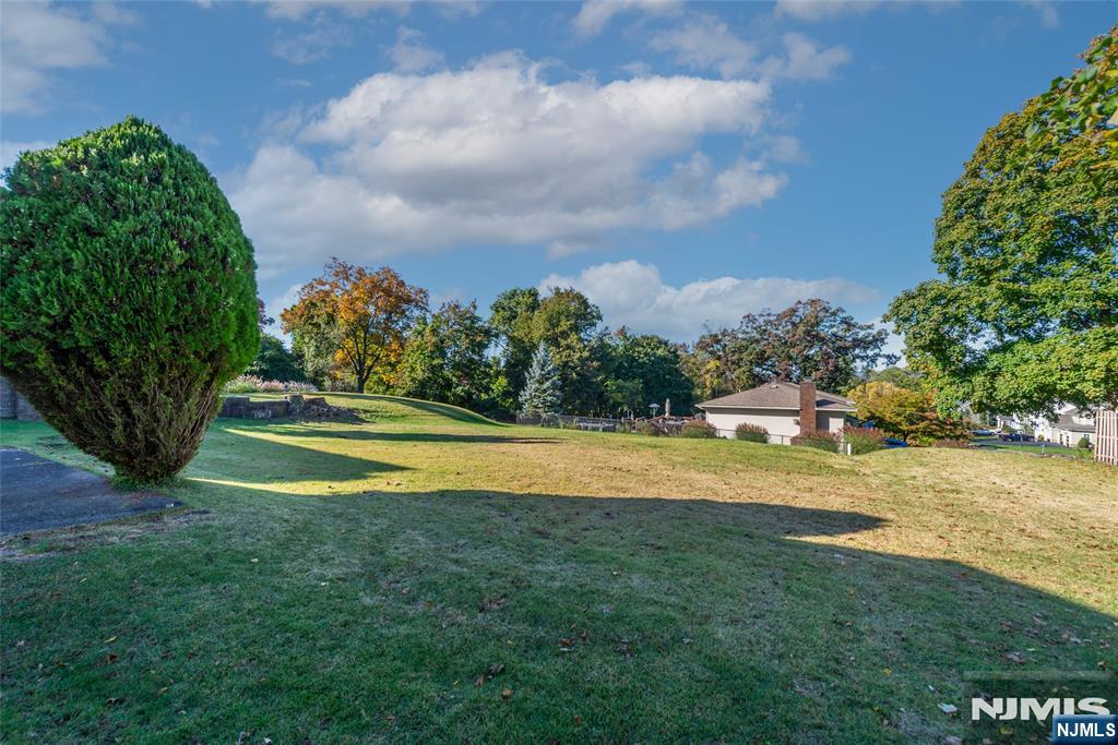 823 Alps Road