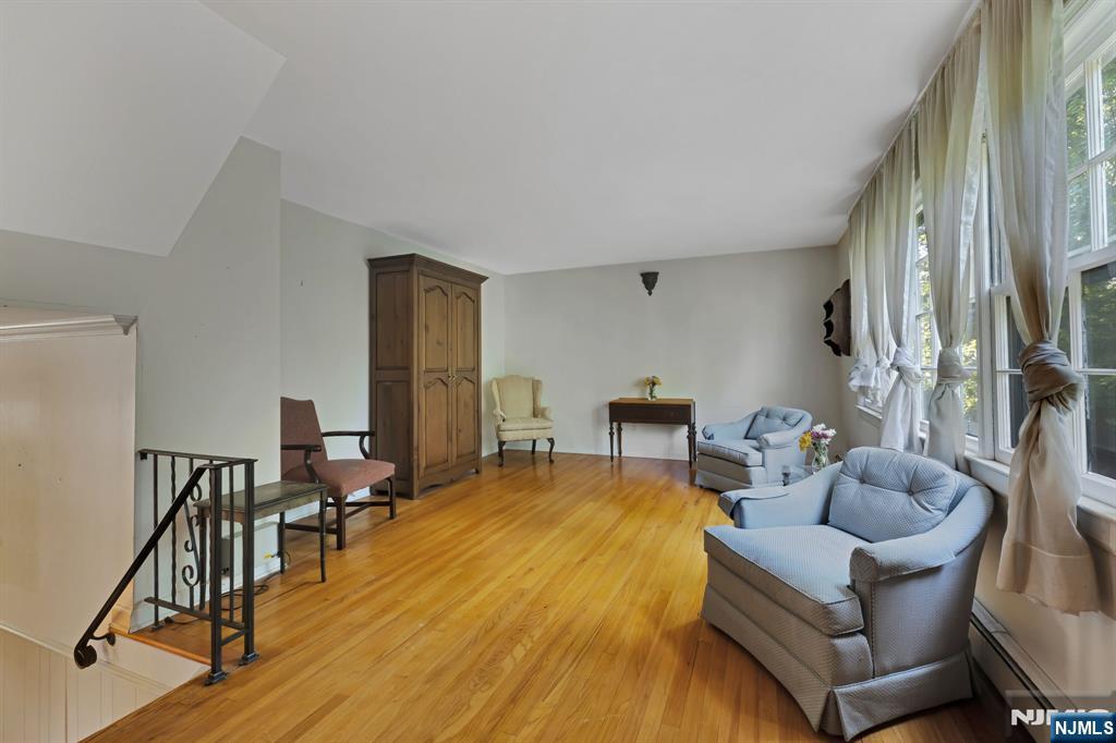 6 Armstrong Avenue