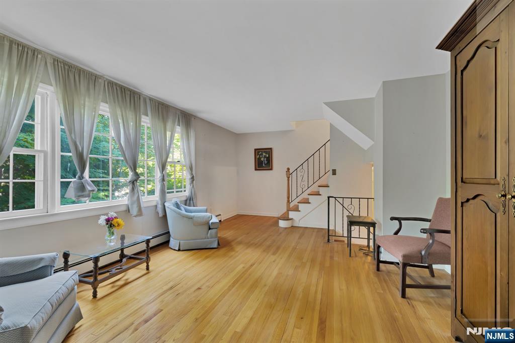 6 Armstrong Avenue