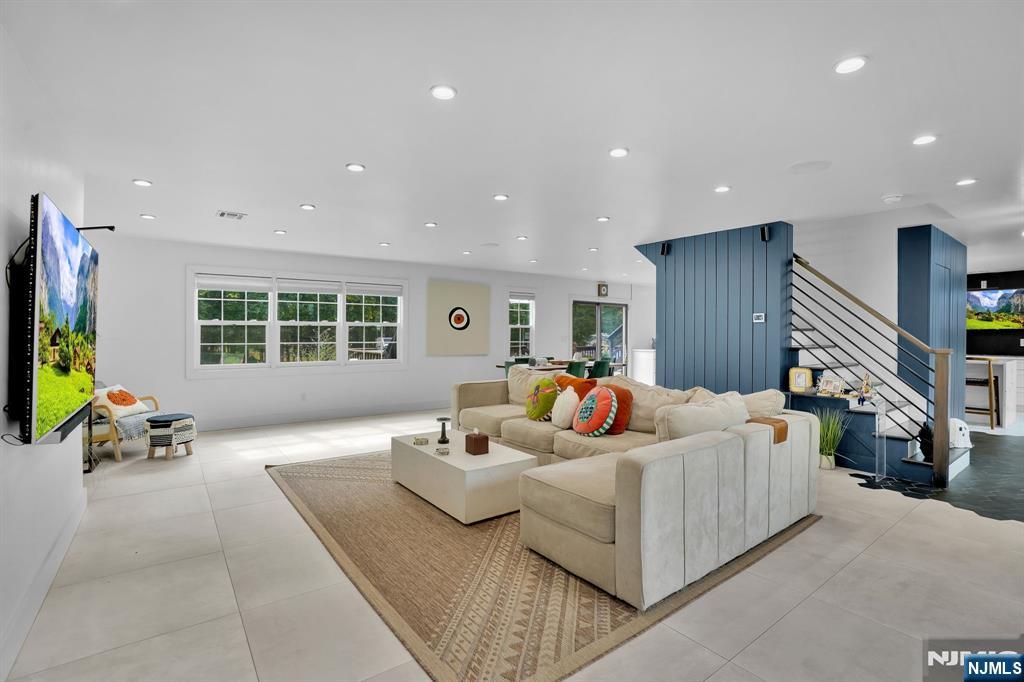 29 Dearborn Drive