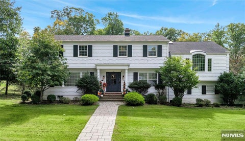 Photo of 29 Dearborn Drive, Old Tappan, NJ 07675 (MLS # 26036800)